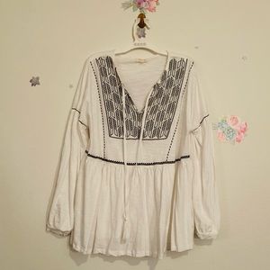 Black and White top 👕